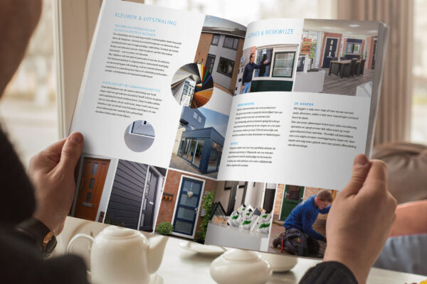 MockUp_brochure Reno MockUp_brochure Reno